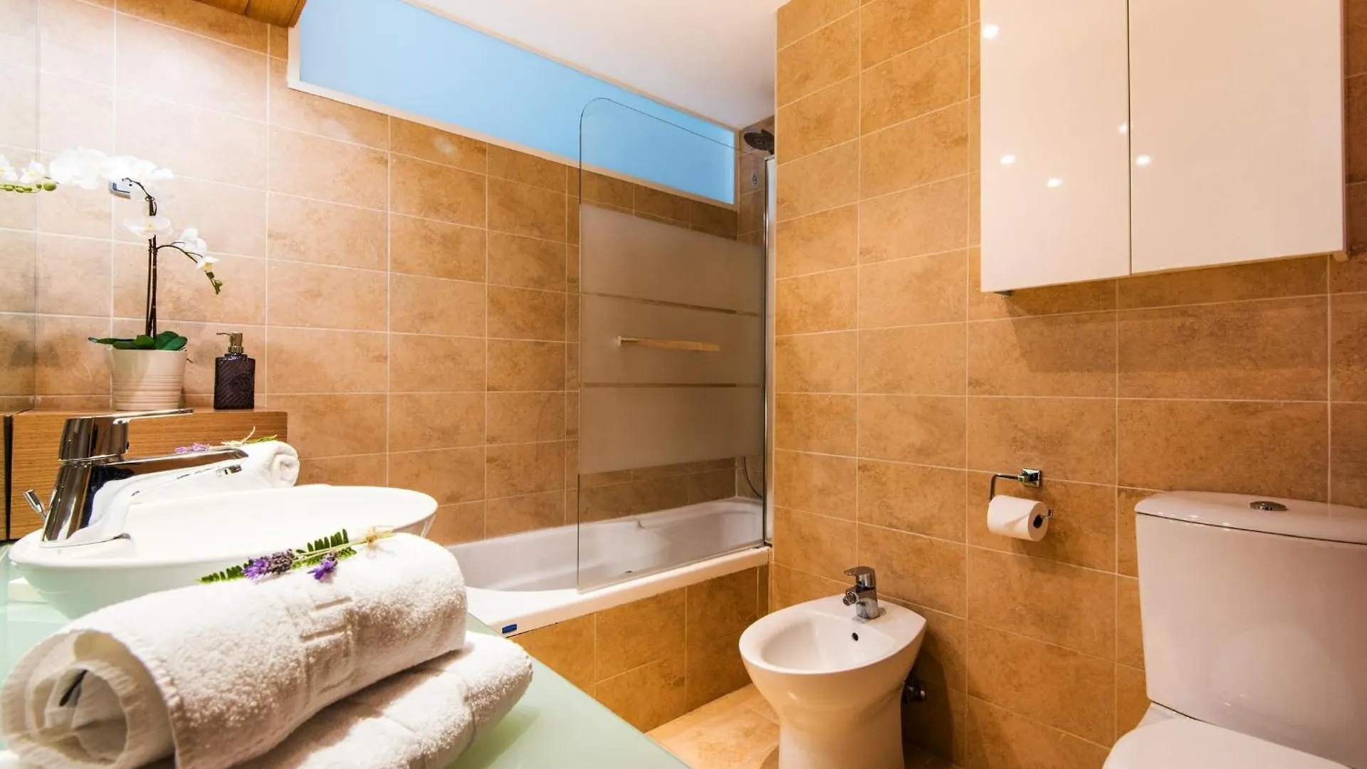 Apartamento Con Vistas Al Mar En El Higueron Benalmadena
