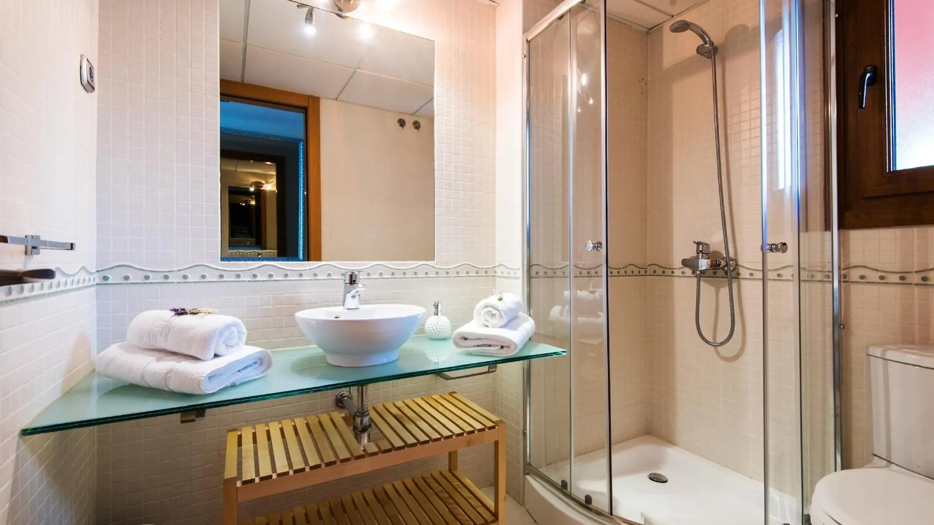 Apartamento Con Vistas Al Mar En El Higueron Benalmadena Spain