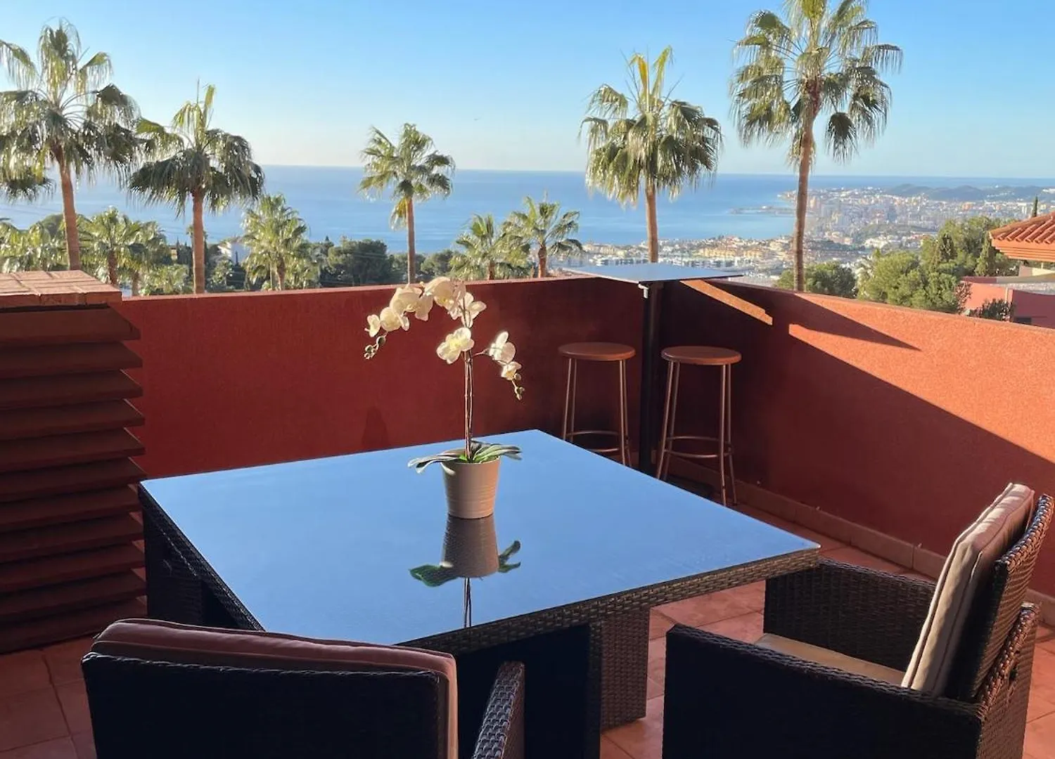 Apartamento Con Vistas Al Mar En El Higueron Benalmadena